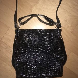 Chocolate Blu patten leather bag w/shoulder bag